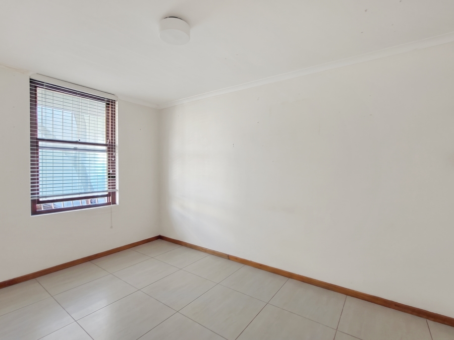 3 Bedroom Property for Sale in Zonnebloem Western Cape